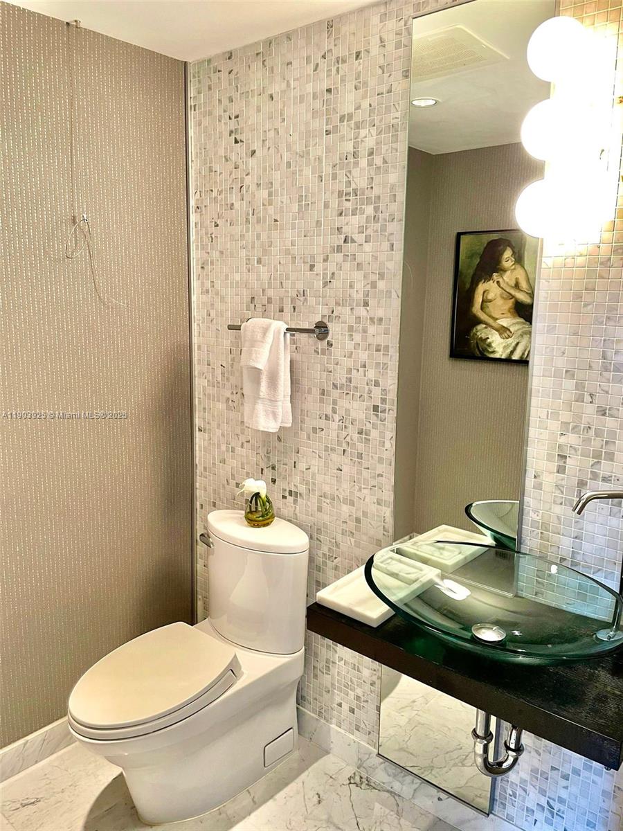 image Epic West Condo8