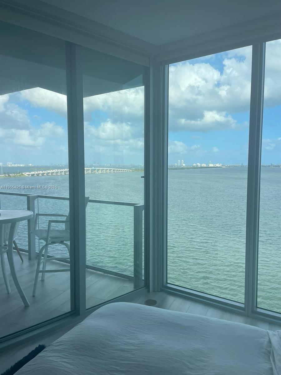 image Biscayne Beach1