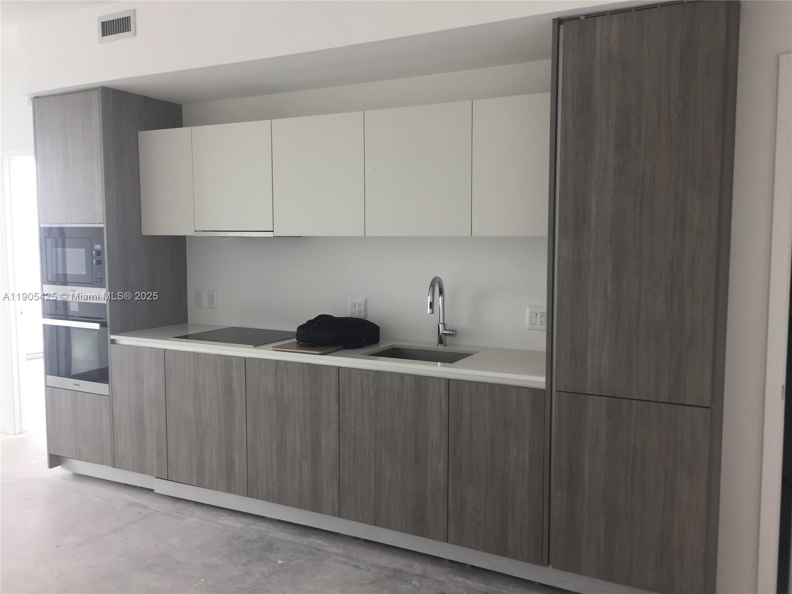 image Biscayne Beach4