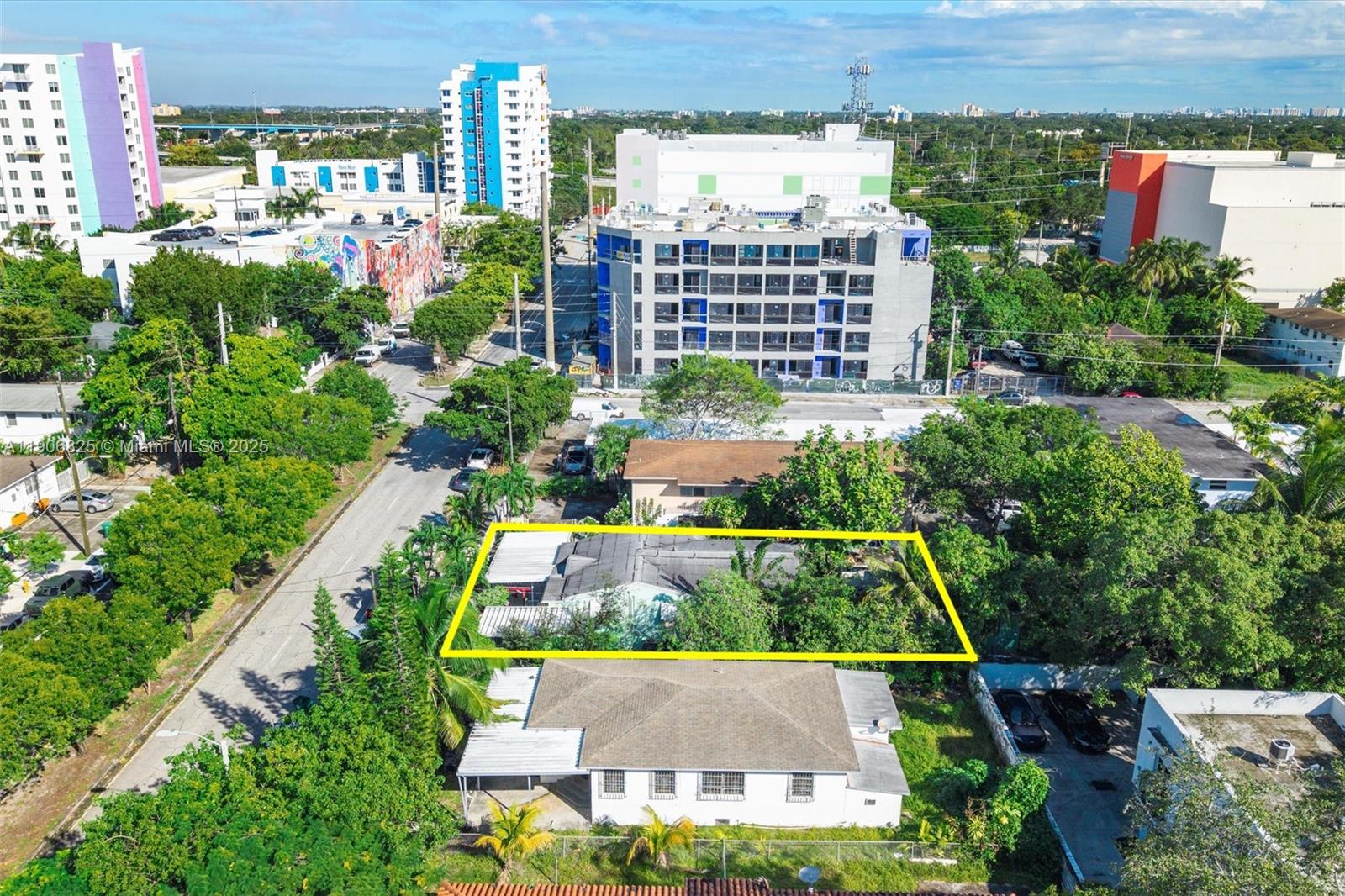 3421 NW 5th Ave Miami, FL 33127