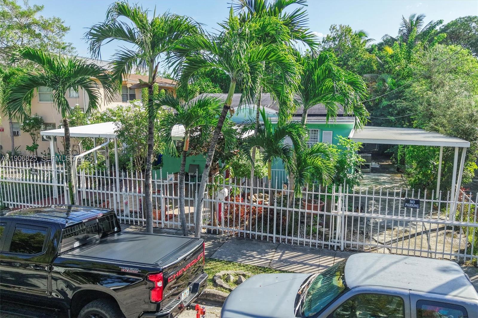 3421 NW 5th Ave Miami, FL 33127