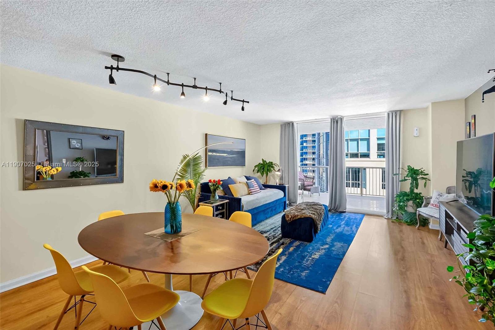 image The Club At Brickell Bay15