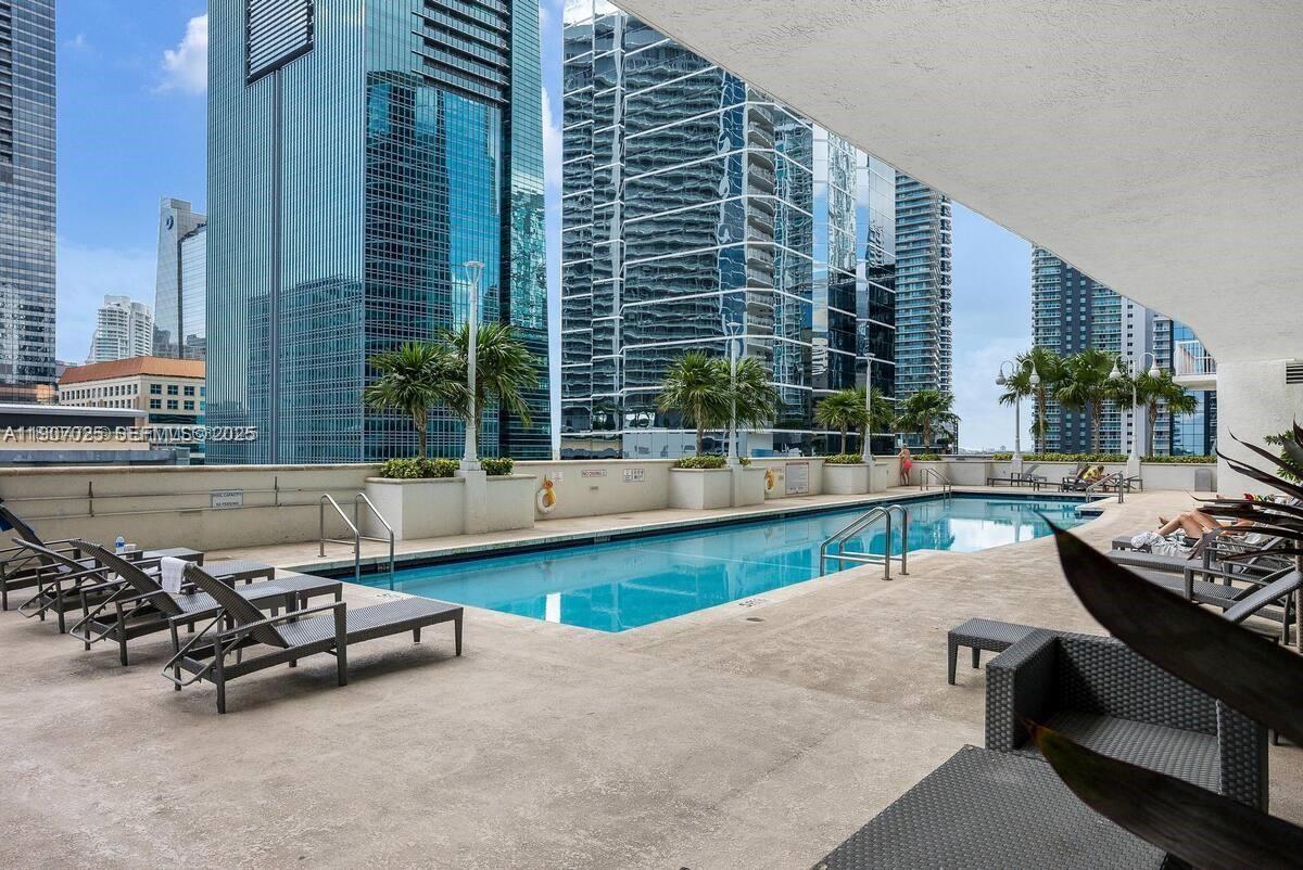 image The Club At Brickell Bay44