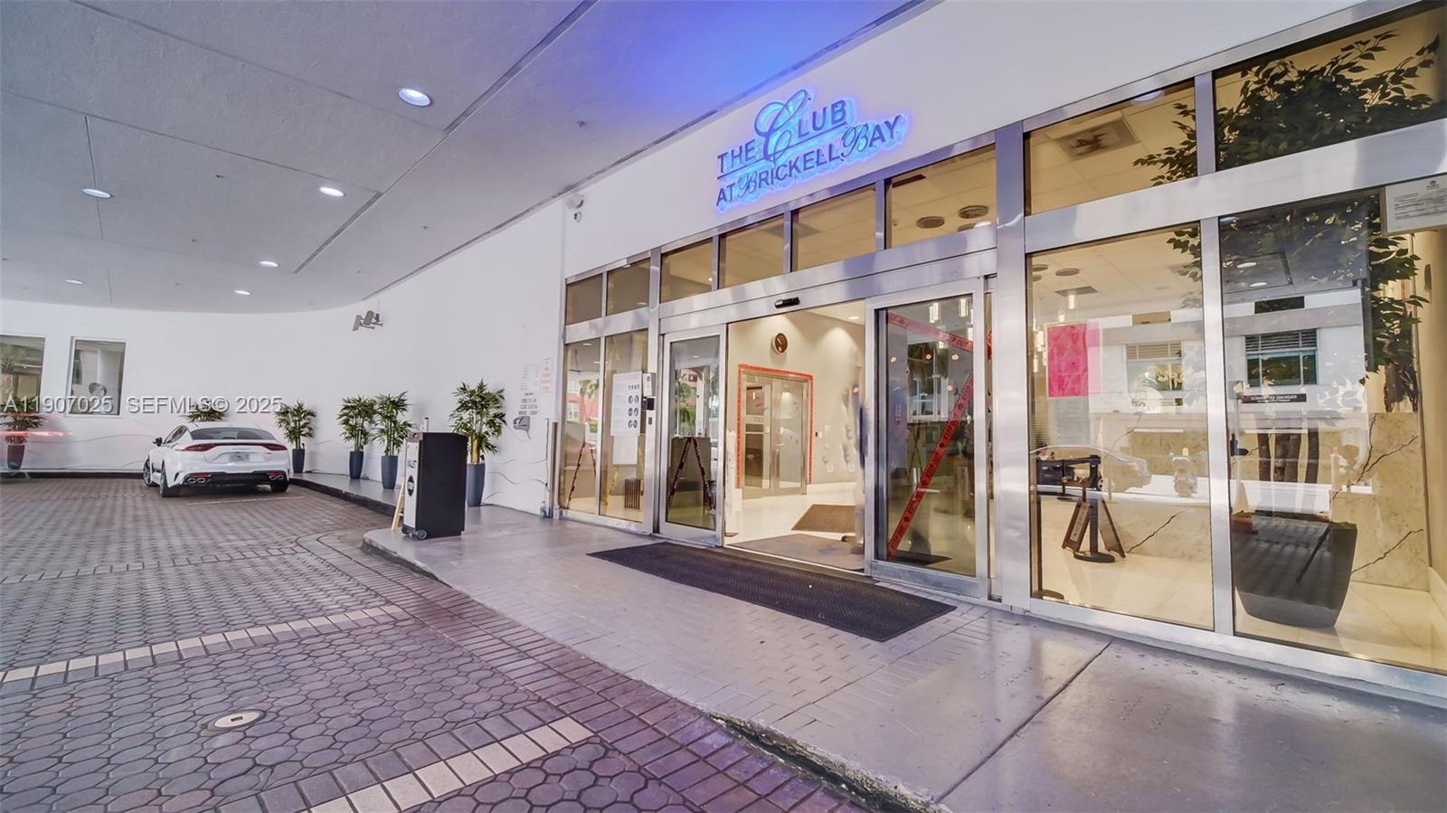 image The Club At Brickell Bay49