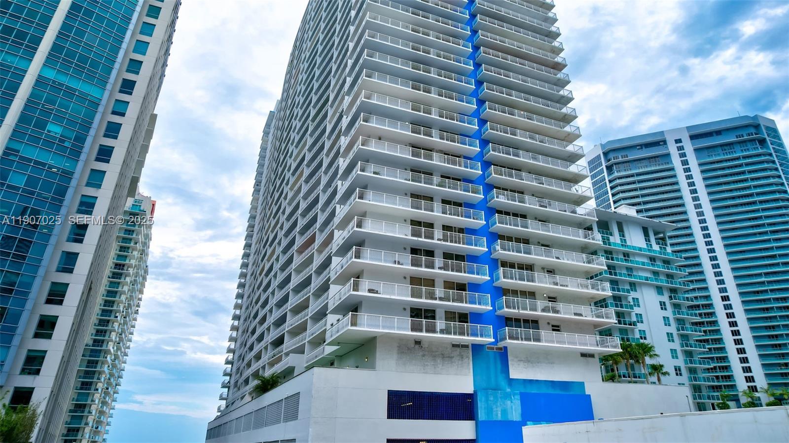 image The Club At Brickell Bay50