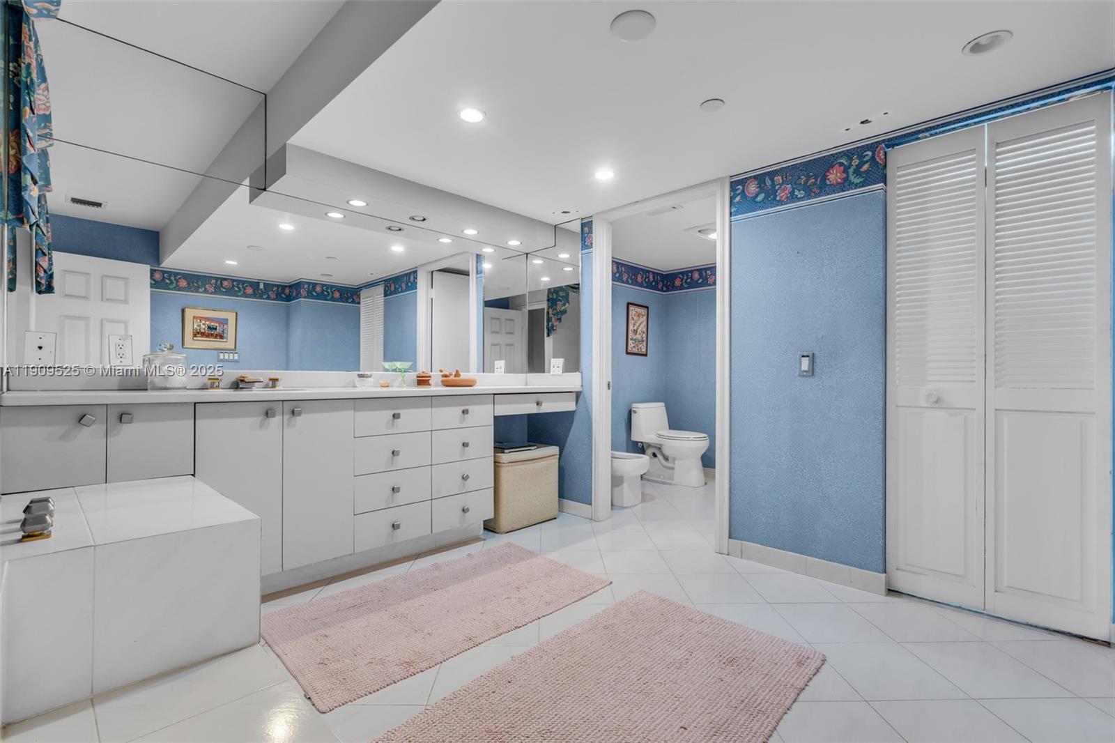 151 Crandon Blvd #1226 Key Biscayne, FL 33149