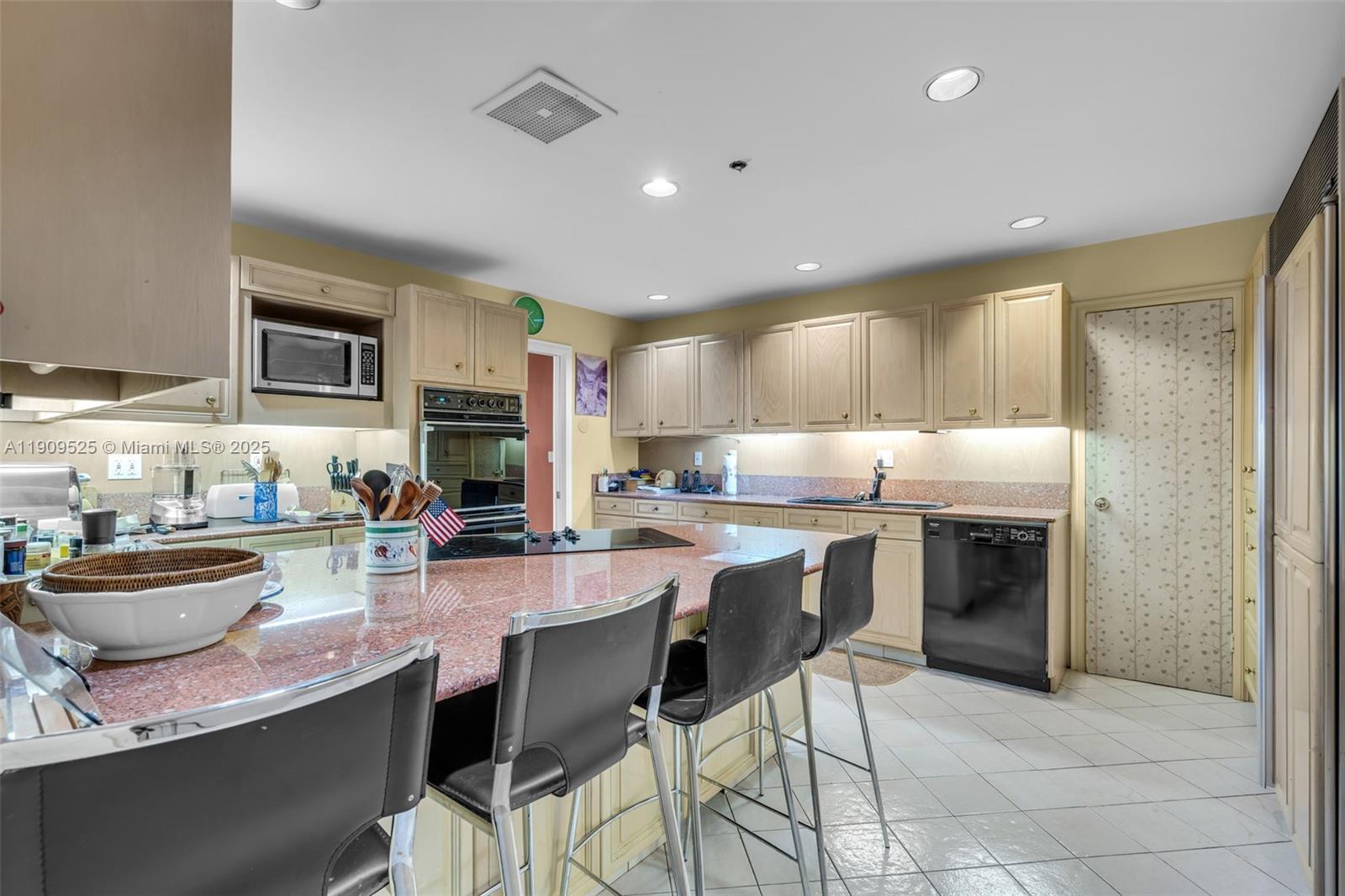 151 Crandon Blvd #1226 Key Biscayne, FL 33149