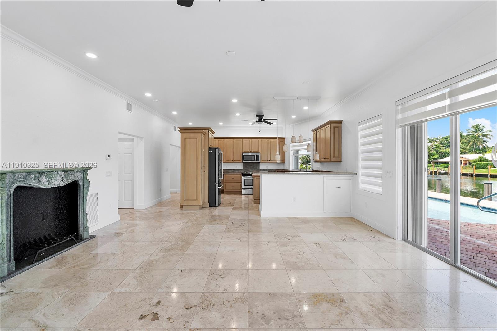 2737 NE 28th Ct #1 Lighthouse Point, FL 33064