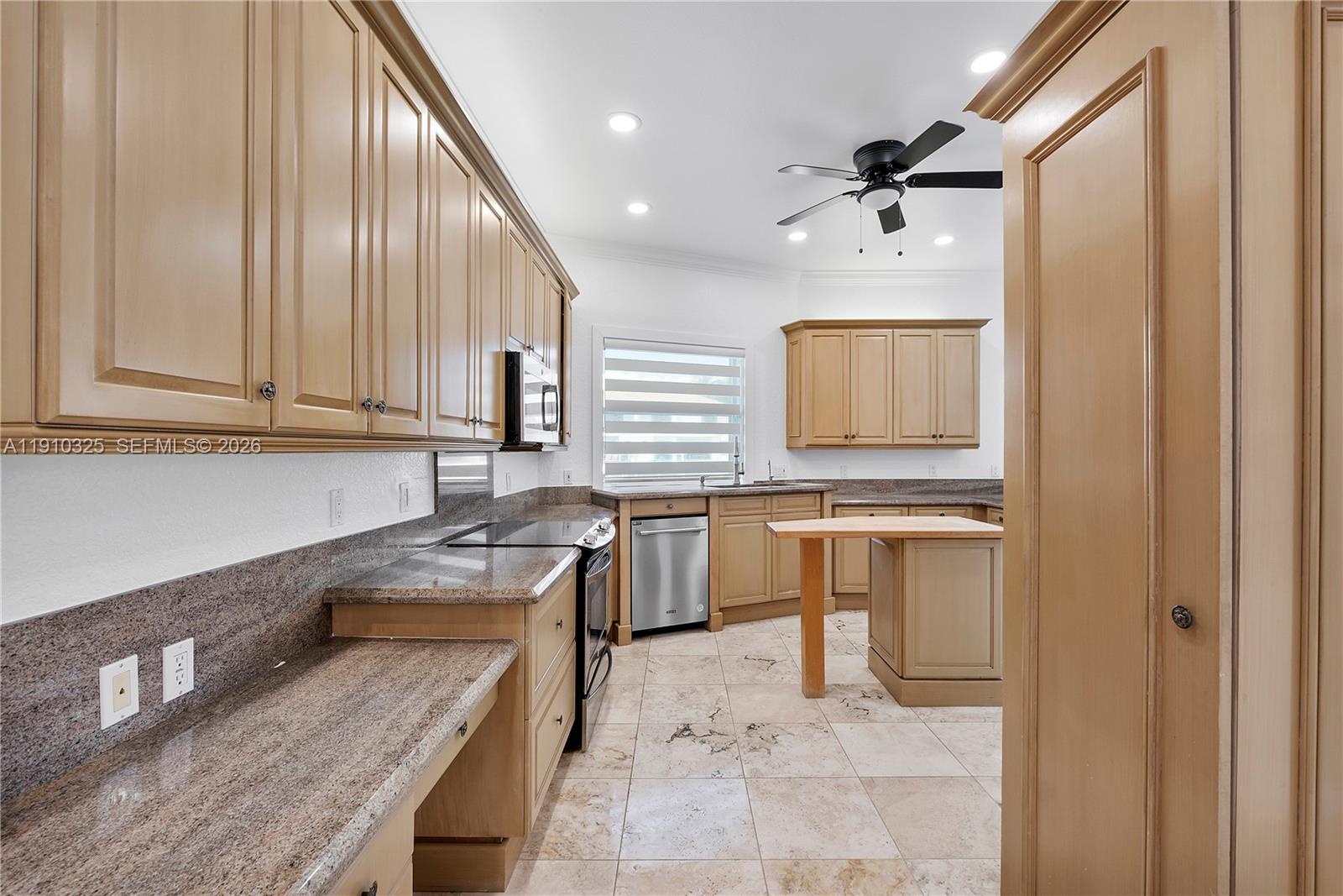 2737 NE 28th Ct #1 Lighthouse Point, FL 33064