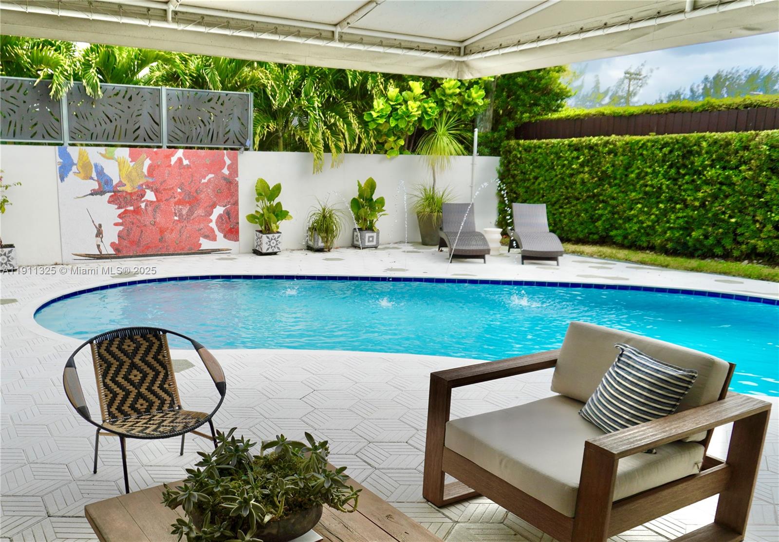 247 E East Shr Dr Miami, FL 33133