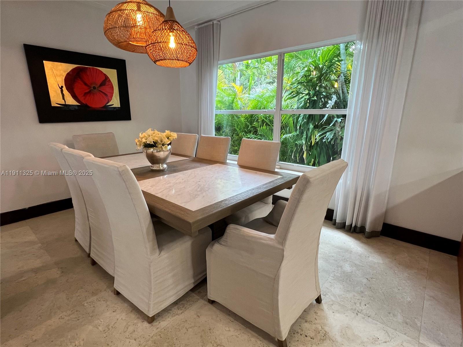 247 E East Shr Dr Miami, FL 33133