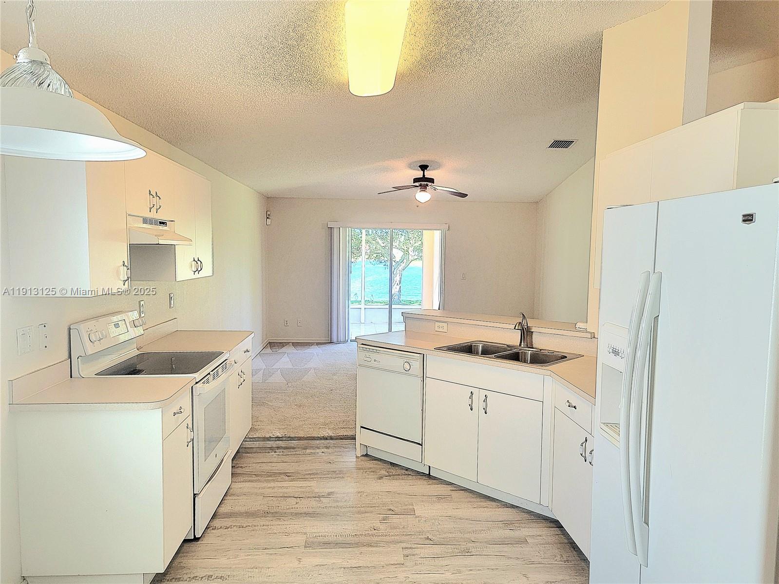 1092 W 13th Sq Vero Beach, FL 32960