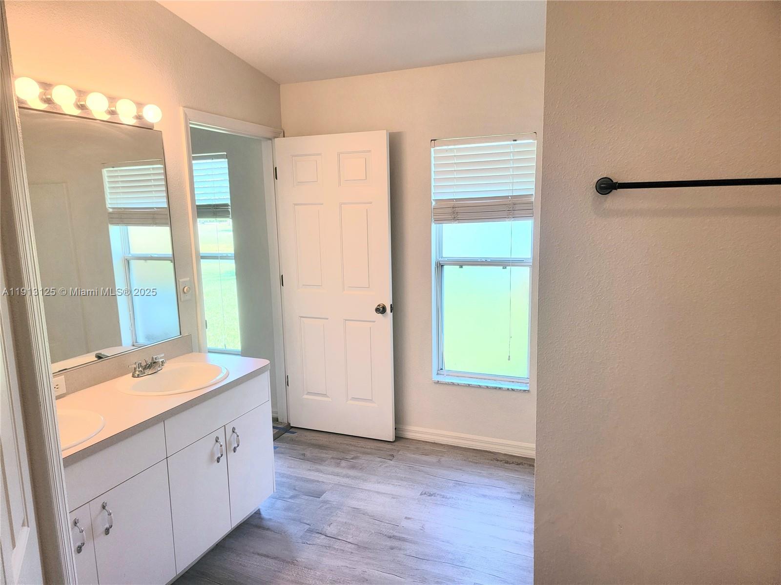 1092 W 13th Sq Vero Beach, FL 32960