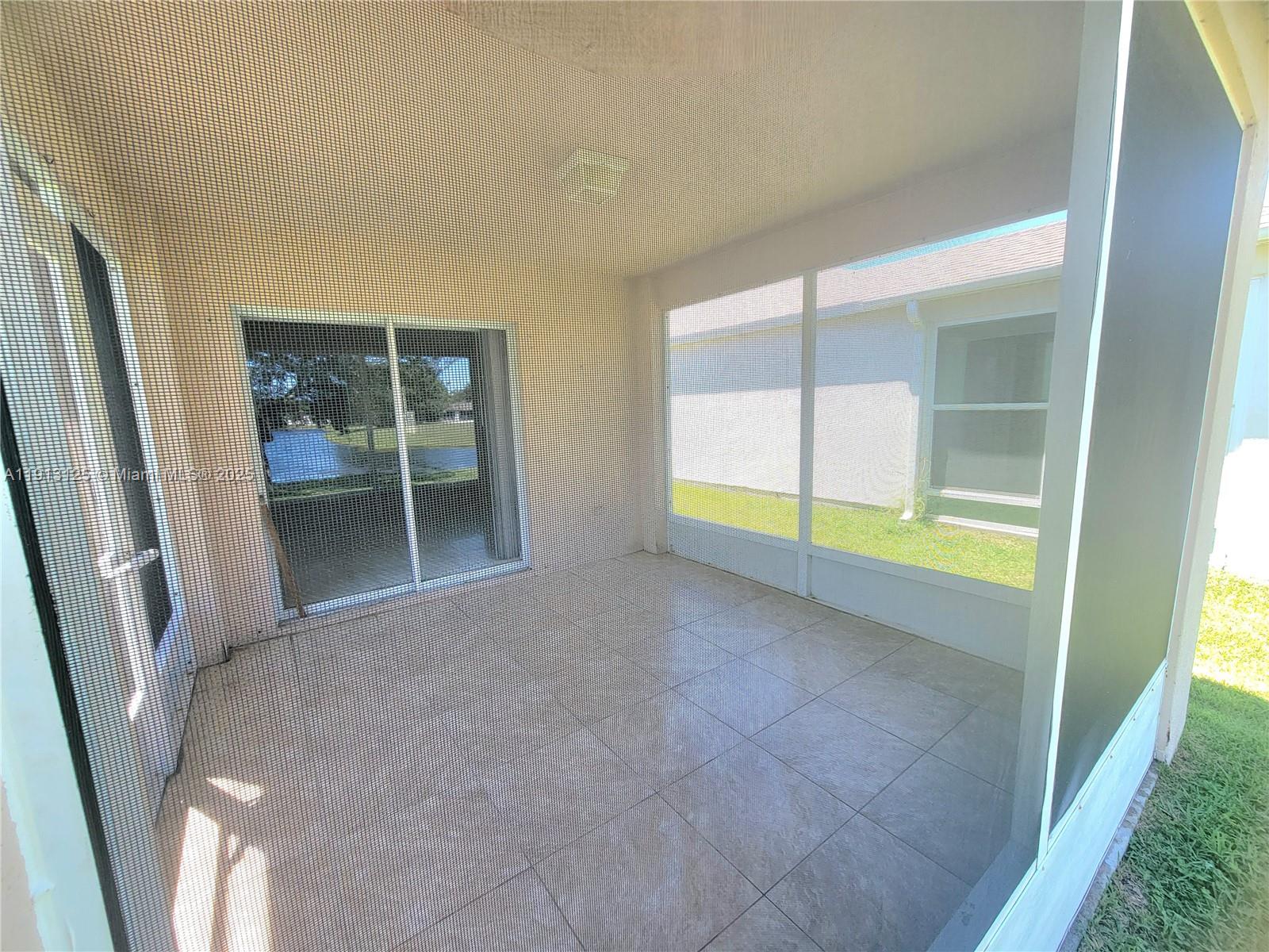 1092 W 13th Sq Vero Beach, FL 32960