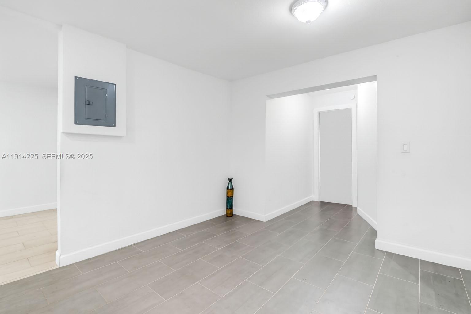 1213 NW 6th Ct Fort Lauderdale, FL 33311