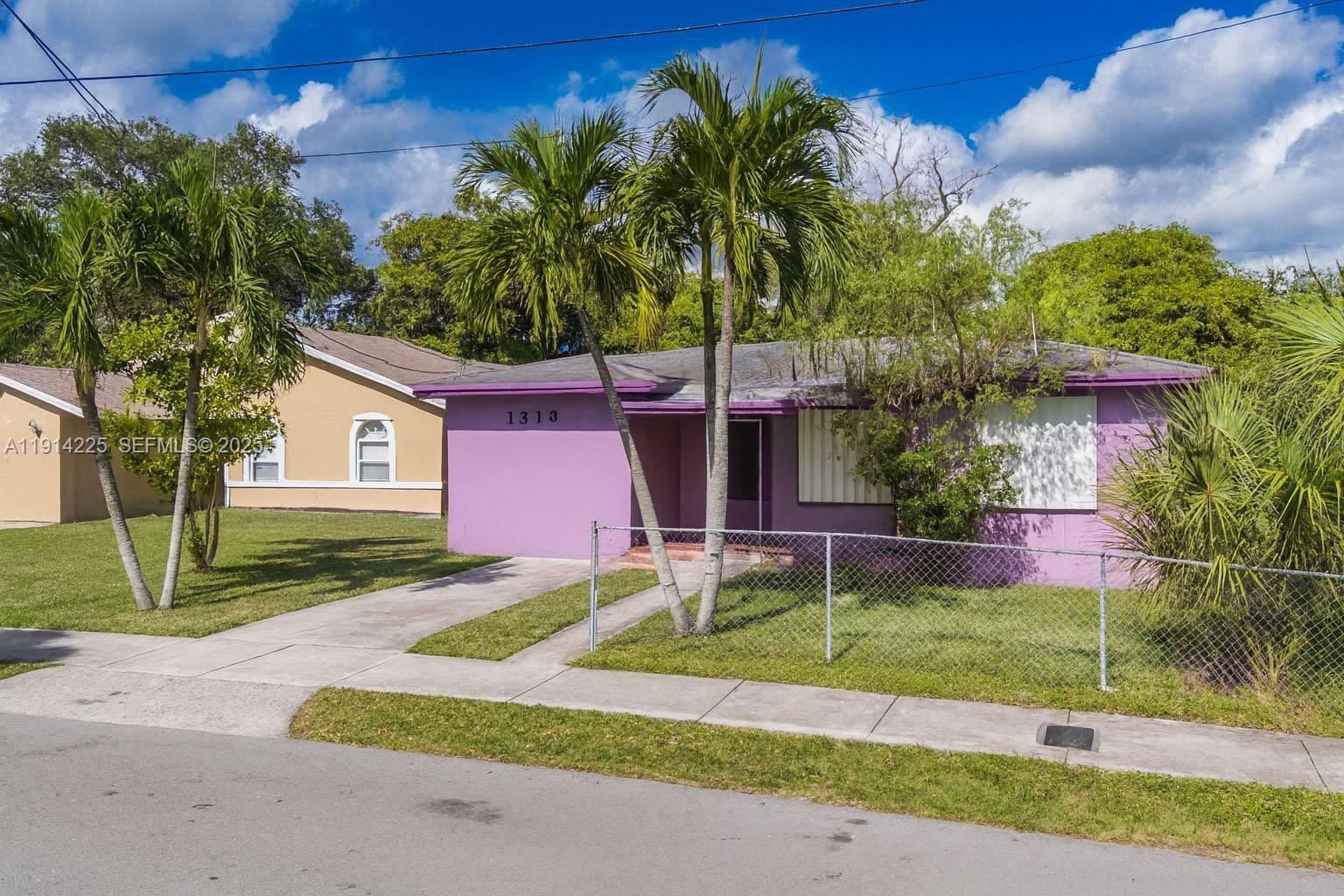 1213 NW 6th Ct Fort Lauderdale, FL 33311