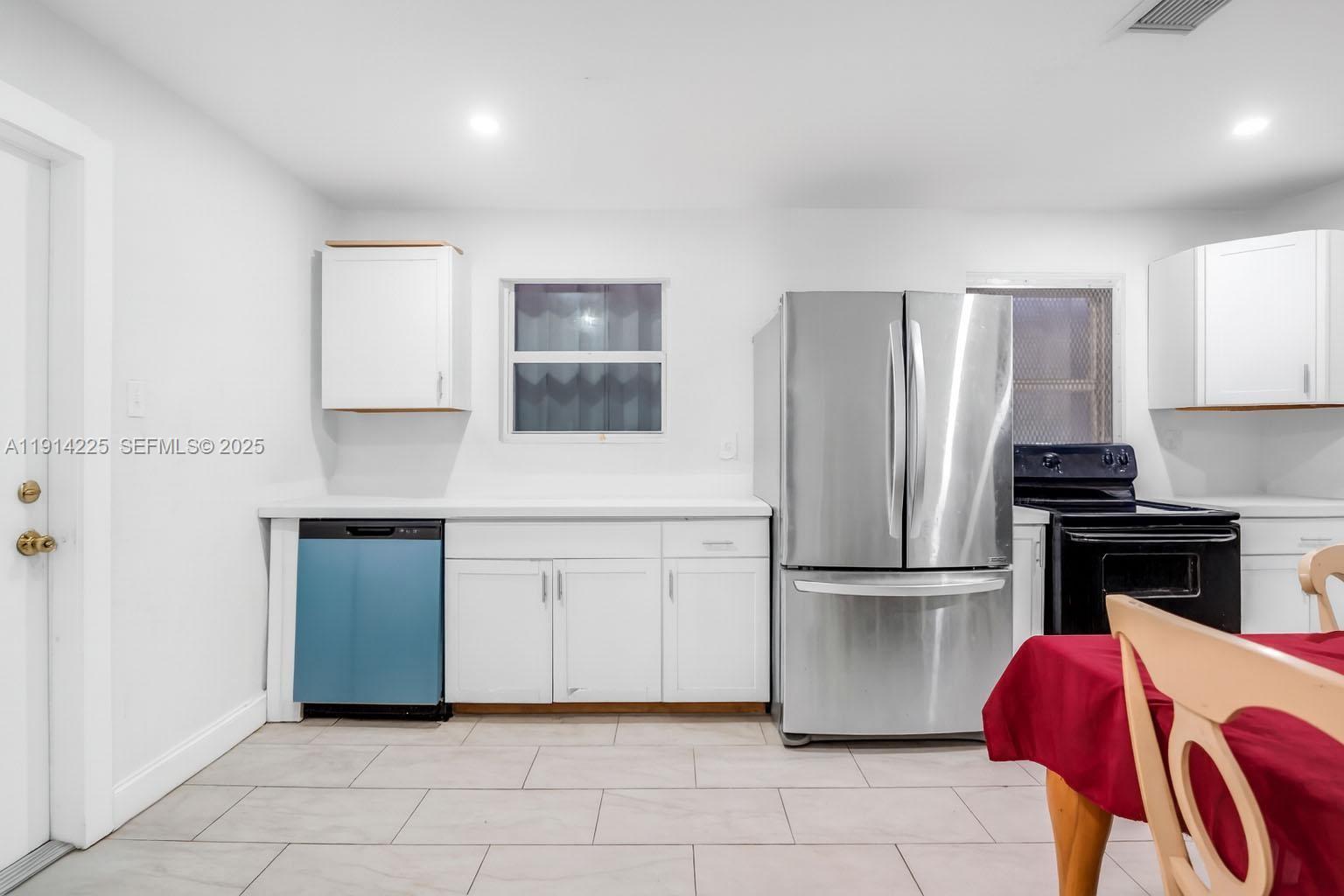 1213 NW 6th Ct Fort Lauderdale, FL 33311