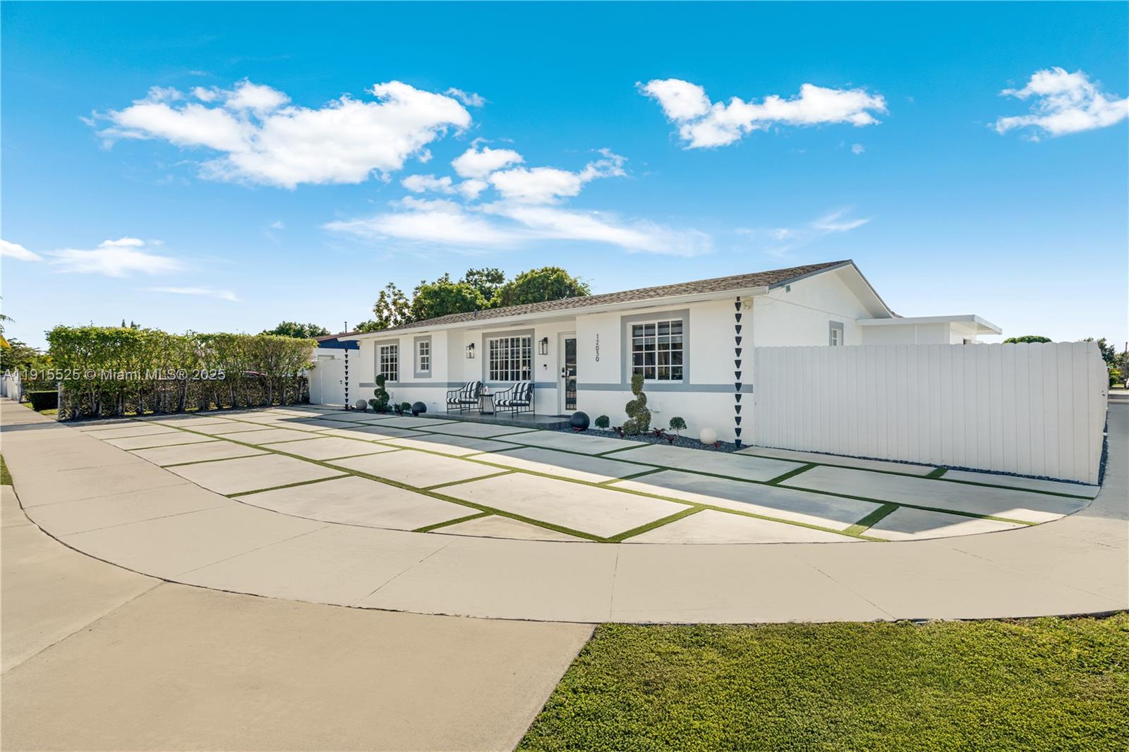 12030 SW 190th Ter Miami, FL 33177