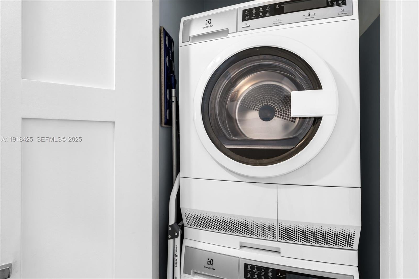 5225 Collins Ave #603 Miami Beach, FL 33140