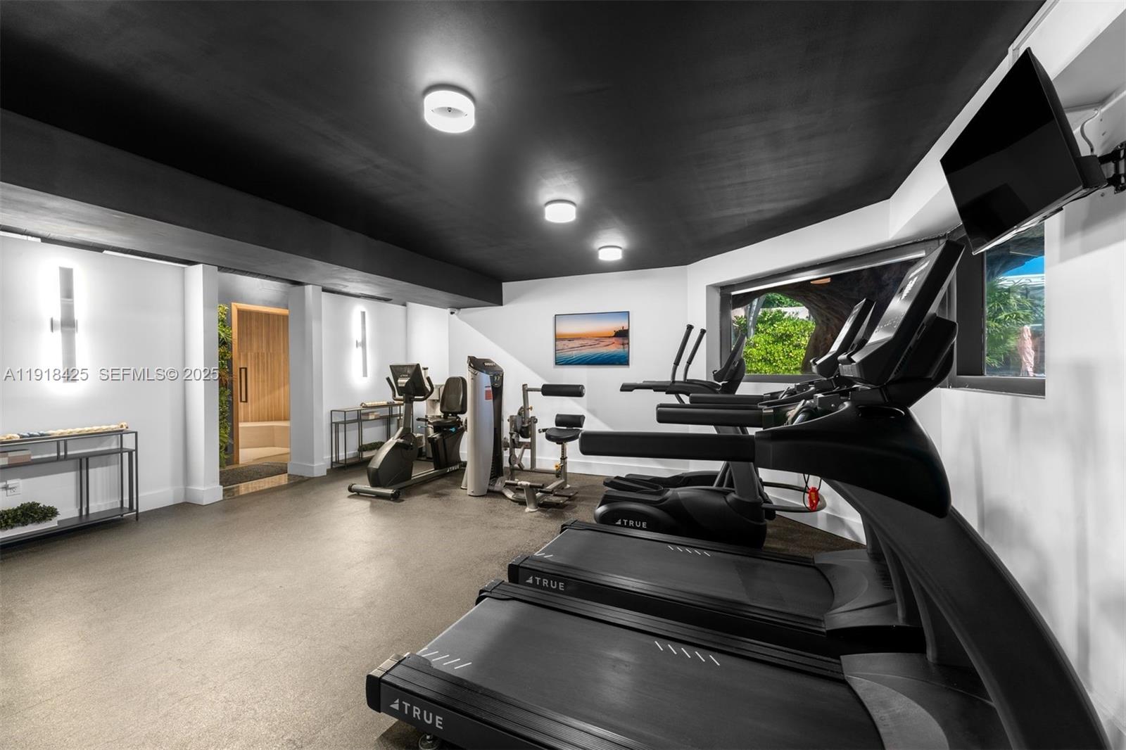 5225 Collins Ave #603 Miami Beach, FL 33140