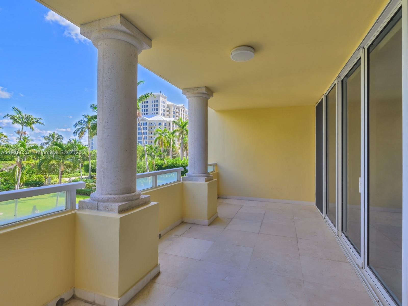 445 Grand Bay Dr #303 Key Biscayne, FL 33149