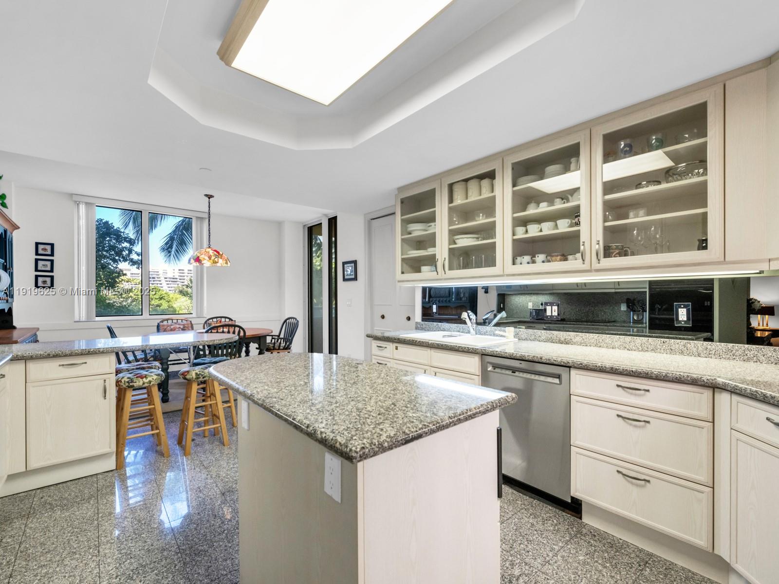 445 Grand Bay Dr #303 Key Biscayne, FL 33149