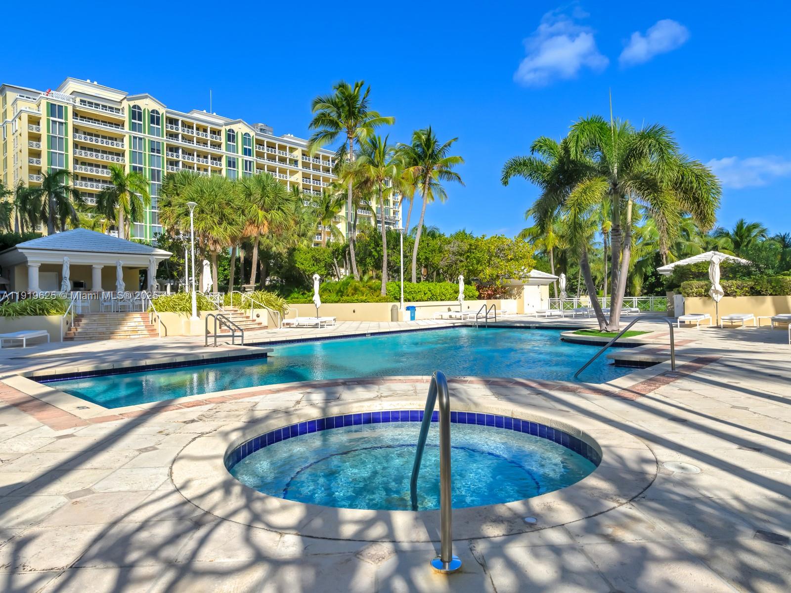 445 Grand Bay Dr #303 Key Biscayne, FL 33149