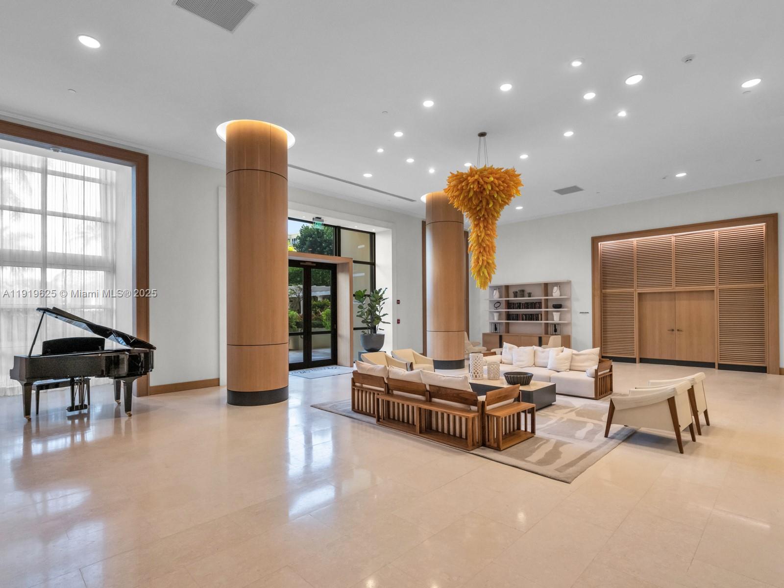 445 Grand Bay Dr #303 Key Biscayne, FL 33149