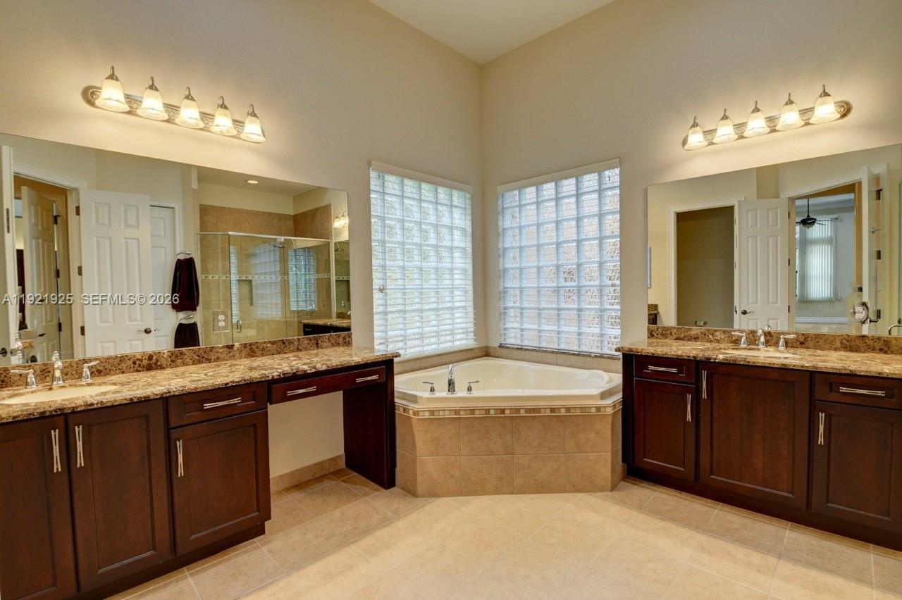 8181 Banpo Brg Way Delray Beach, FL 33446