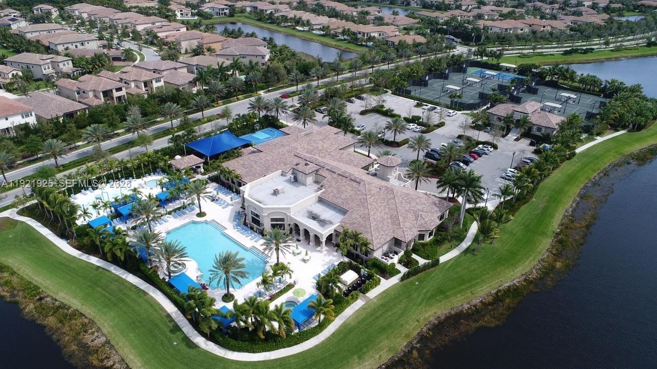 8181 Banpo Brg Way Delray Beach, FL 33446