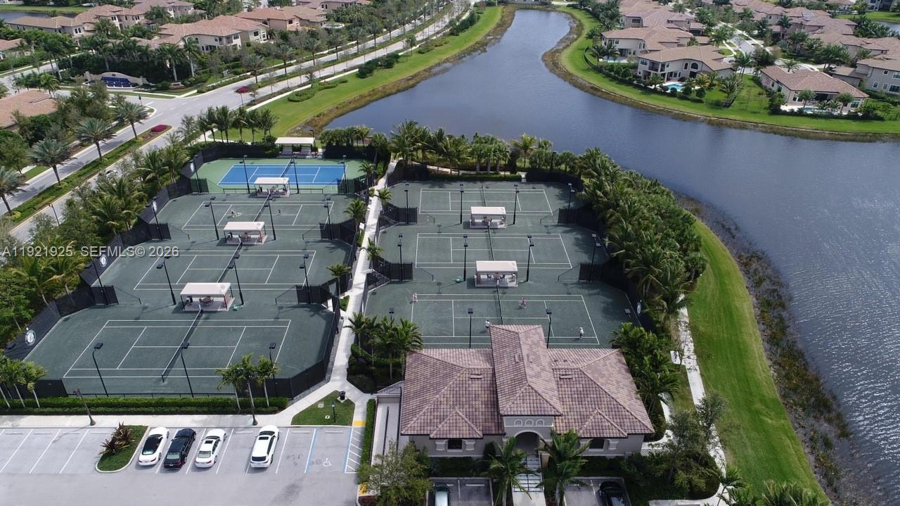 8181 Banpo Brg Way Delray Beach, FL 33446