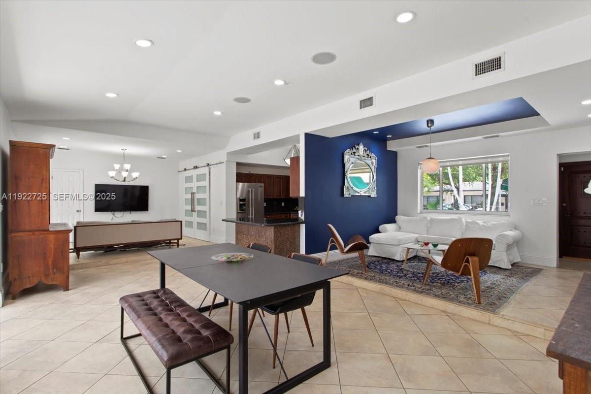 4190 Pamona Ave Miami, FL 33133