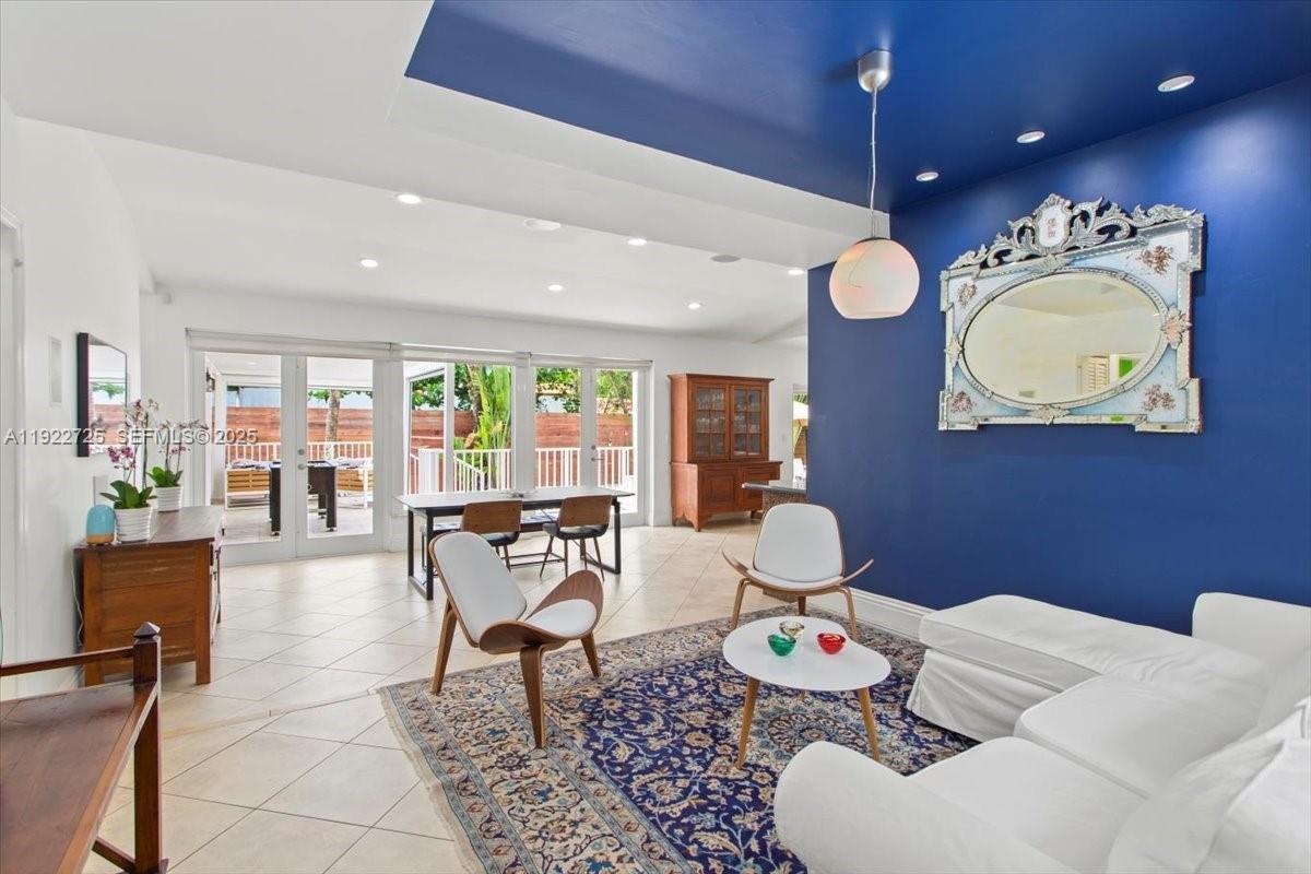 4190 Pamona Ave Miami, FL 33133