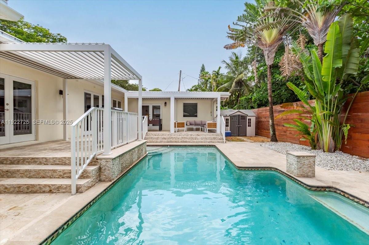 4190 Pamona Ave Miami, FL 33133