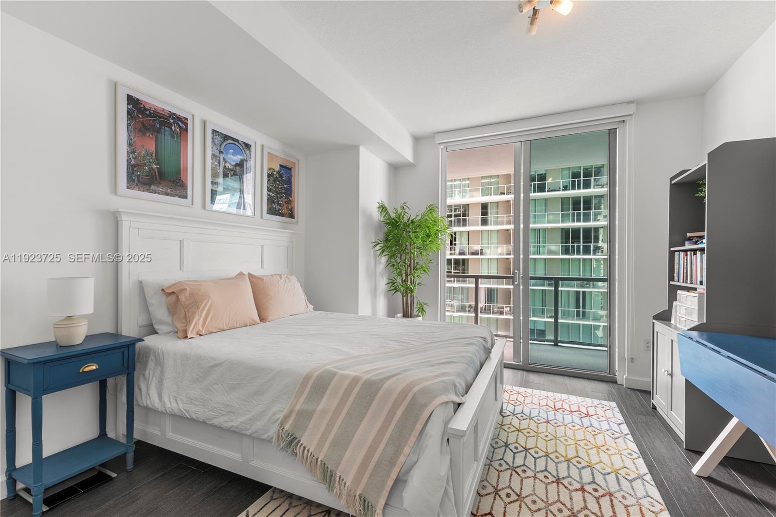 1111 SW 1st Ave #2614-N Miami, FL 33130