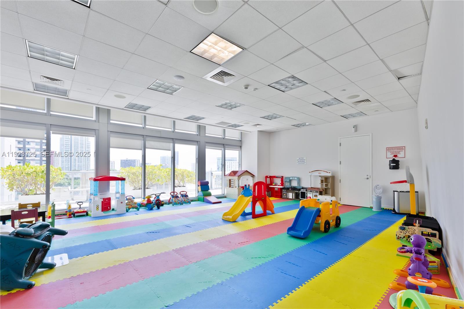 1111 SW 1st Ave #2614-N Miami, FL 33130