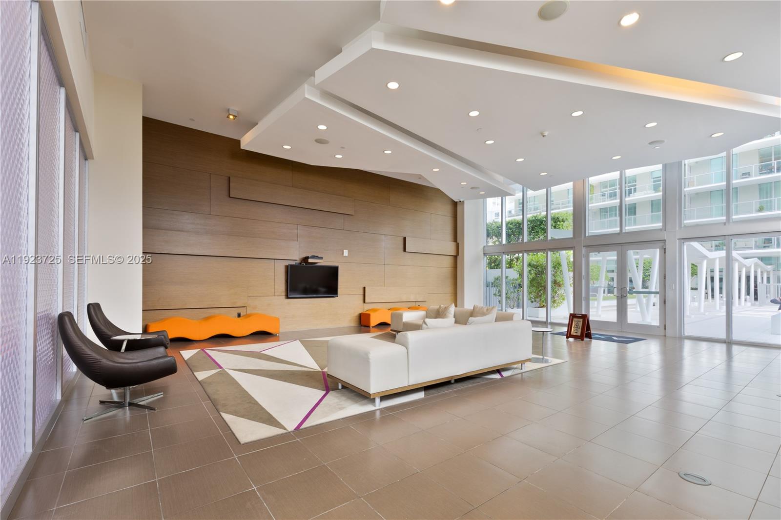 1111 SW 1st Ave #2614-N Miami, FL 33130