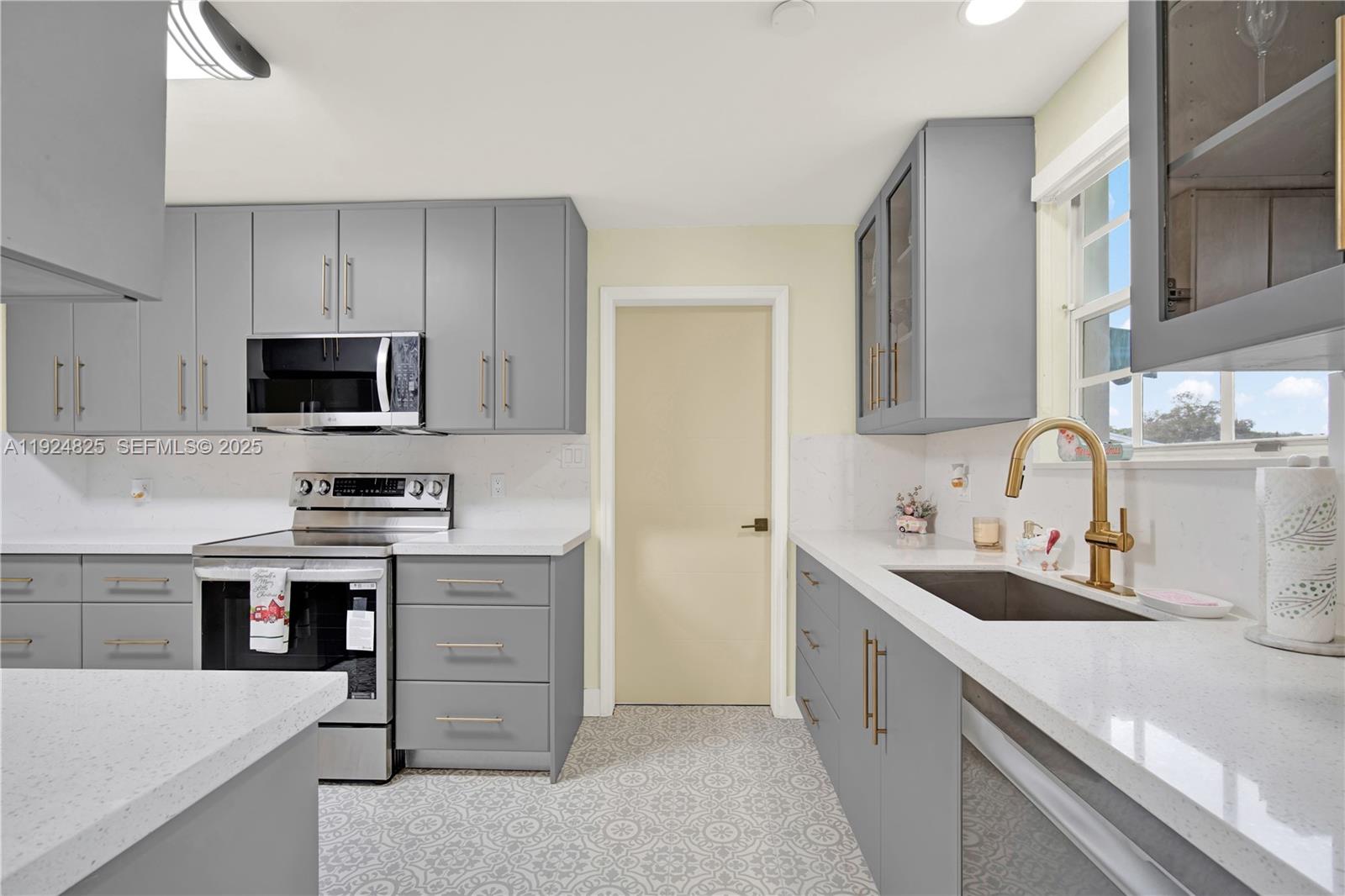 Undisclosed Address Miami, FL 33170