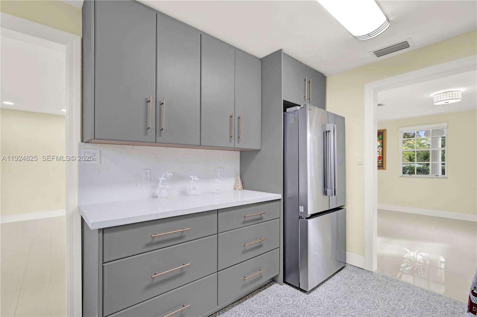 Undisclosed Address Miami, FL 33170