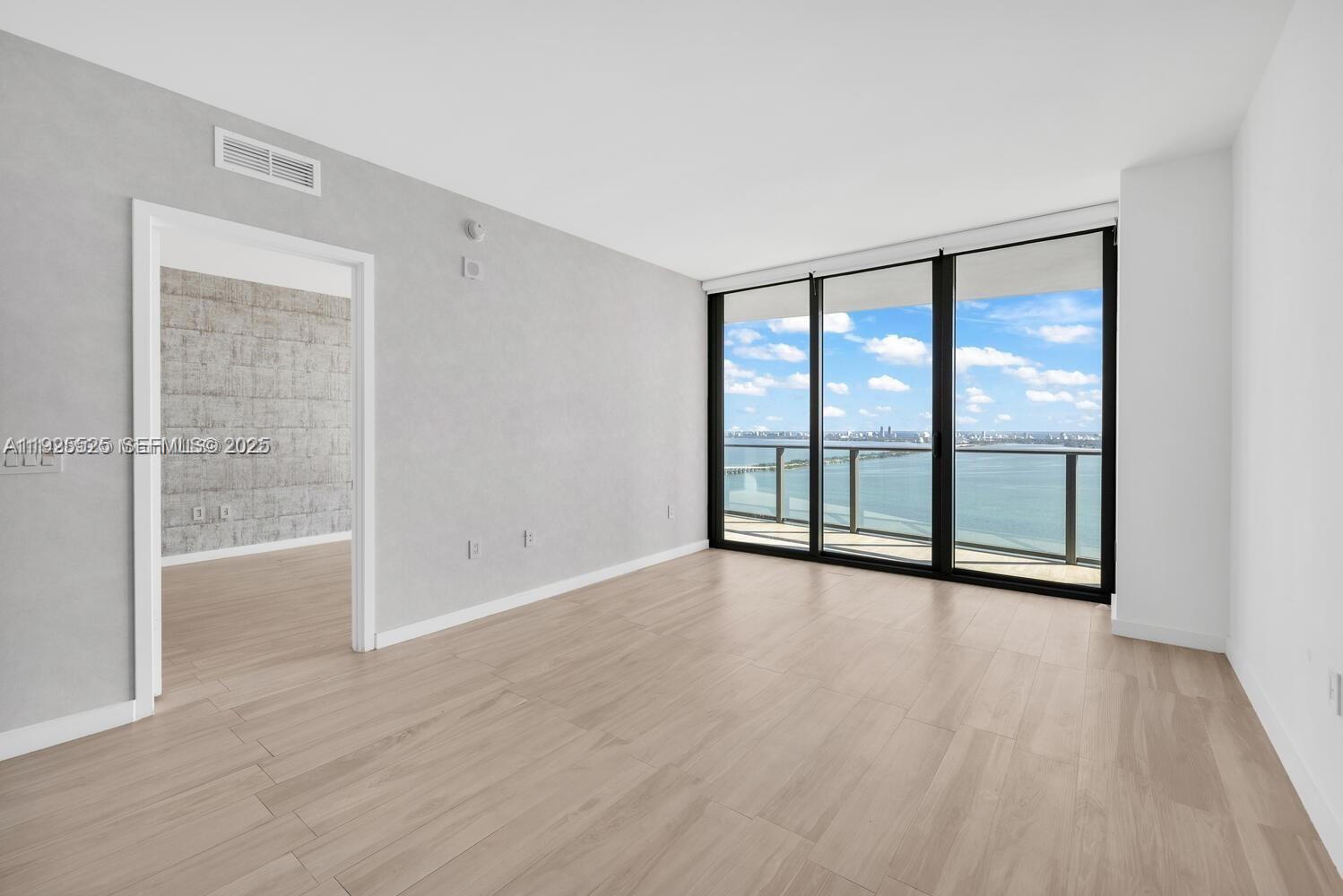 460 NE 28th St #3907 Miami, FL 33137