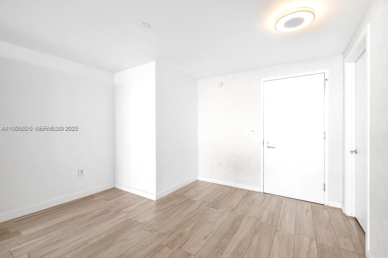 460 NE 28th St #3907 Miami, FL 33137