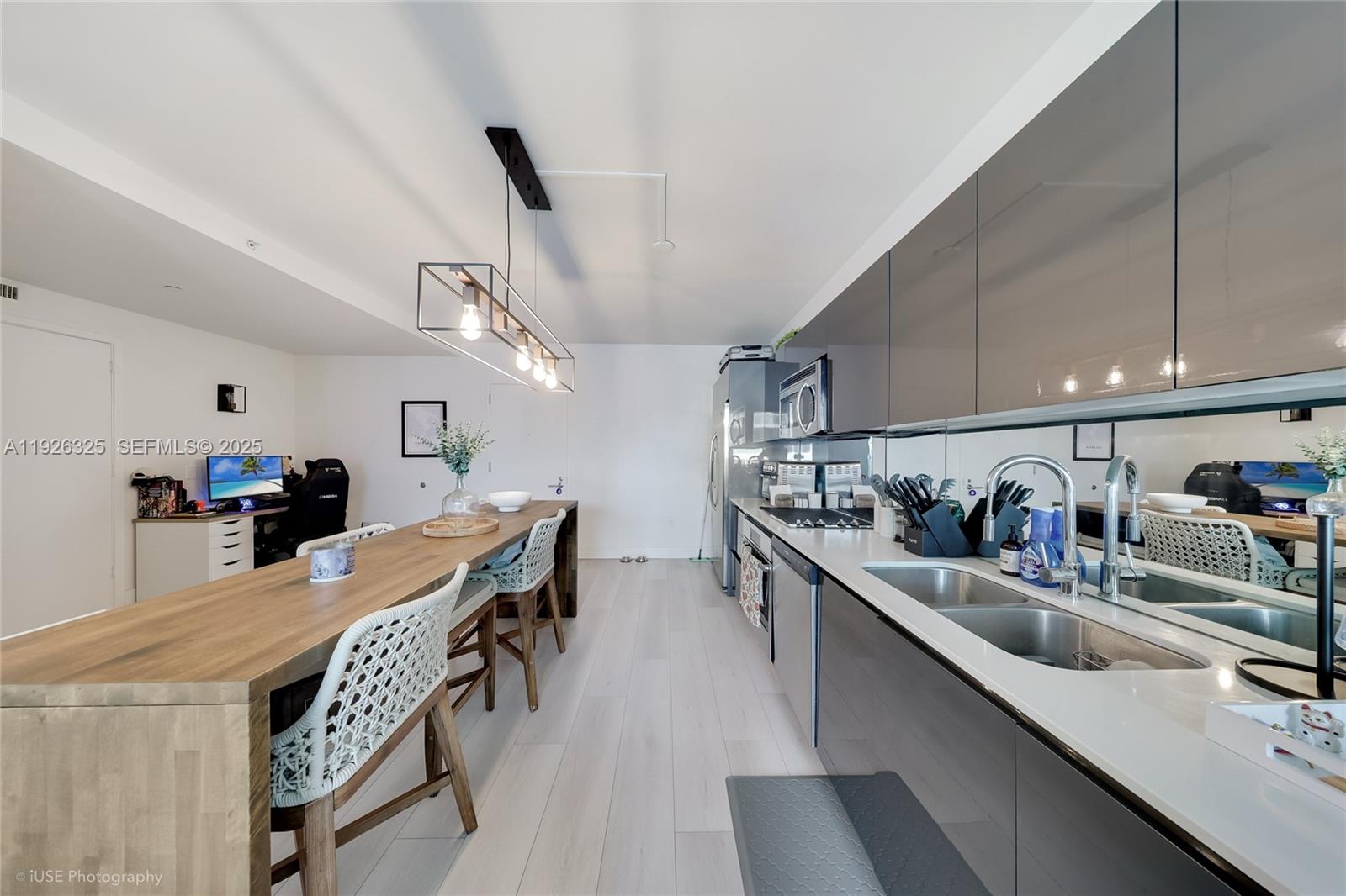 31 SE 6th St #2506 Miami, FL 33131