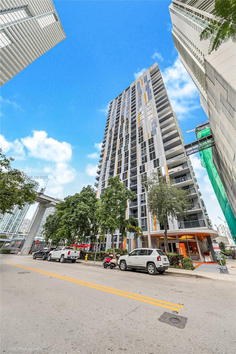 31 SE 6th St #2506 Miami, FL 33131