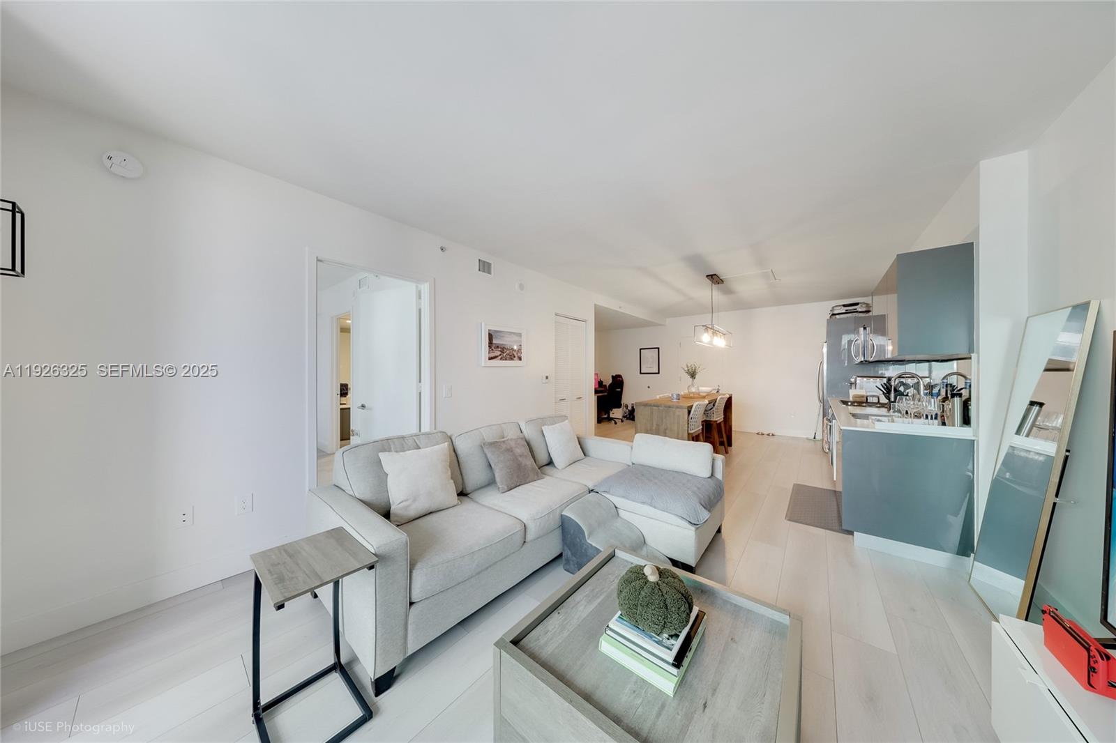 31 SE 6th St #2506 Miami, FL 33131