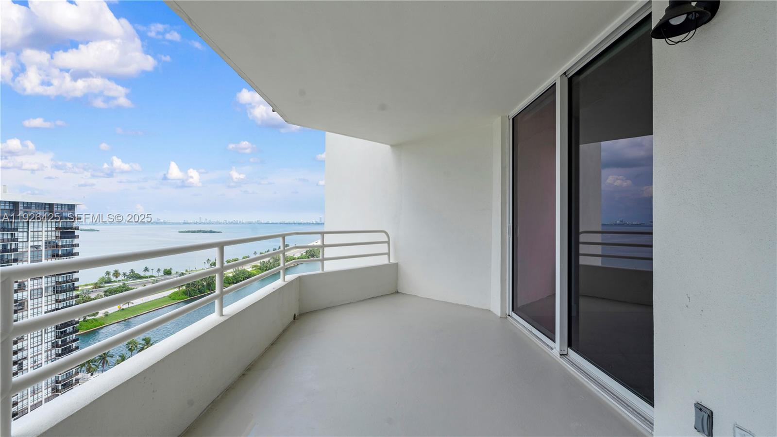 555 NE 34th St #2211 Miami, FL 33137