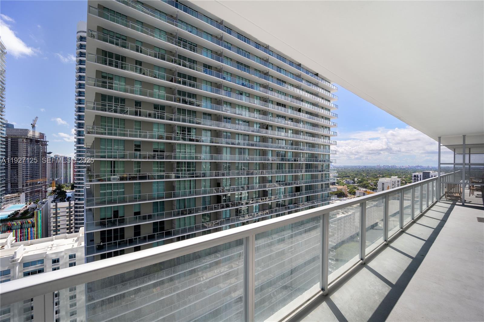 image Axis on Brickell North22