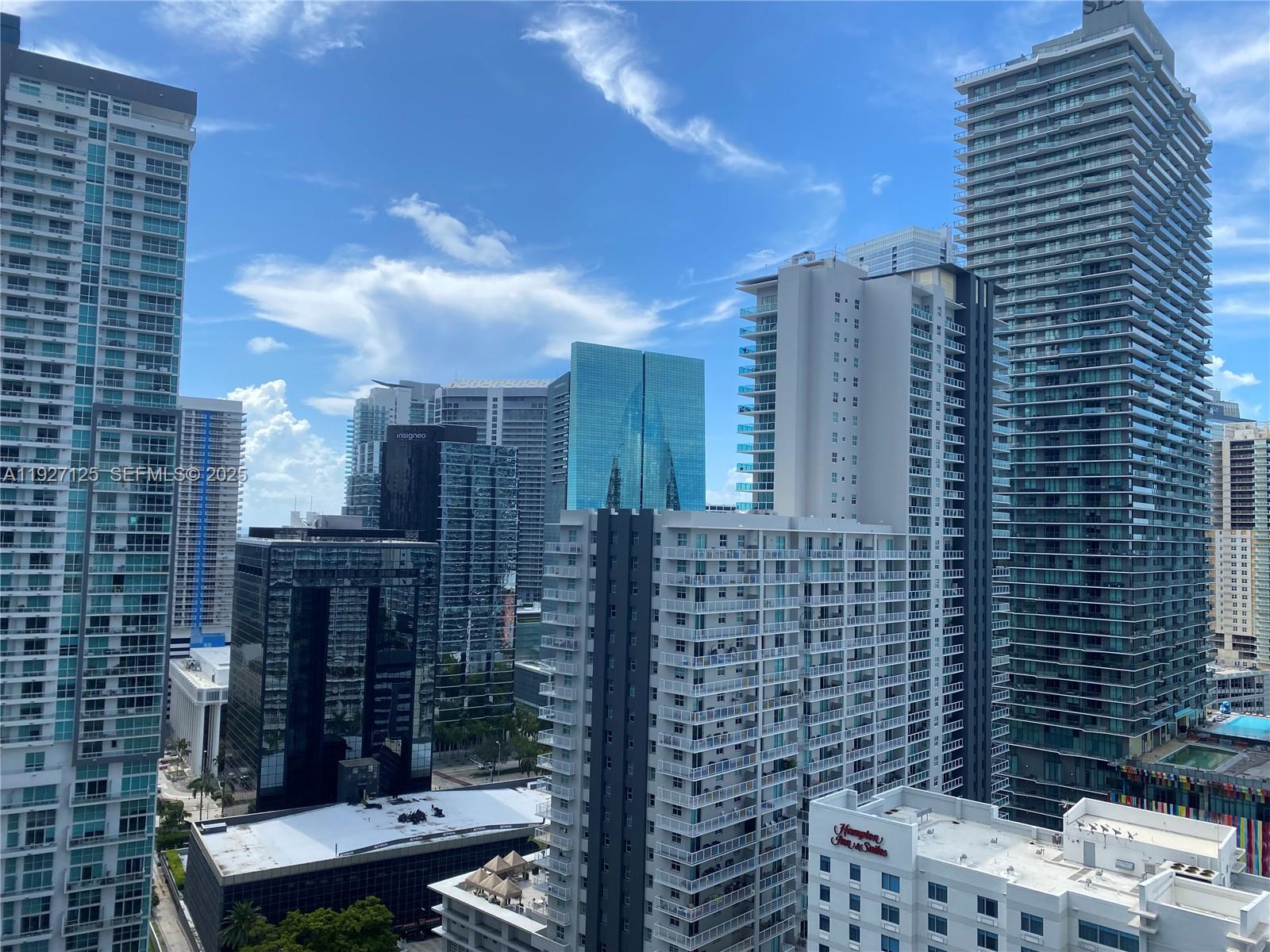 image Axis on Brickell North27