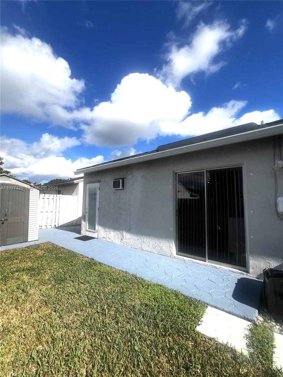 14731 N Beckley Sq Davie, FL 33325