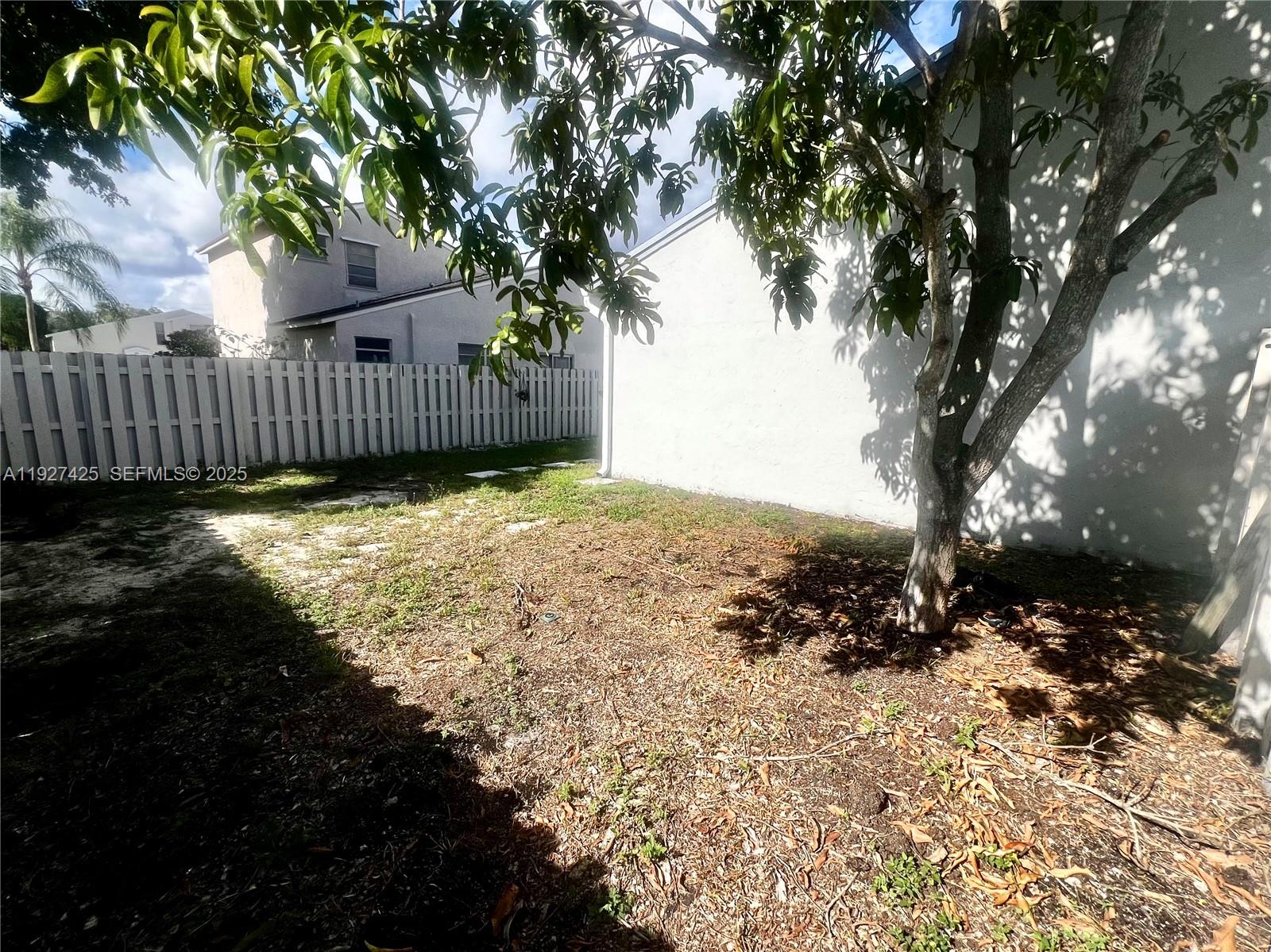 14731 N Beckley Sq Davie, FL 33325