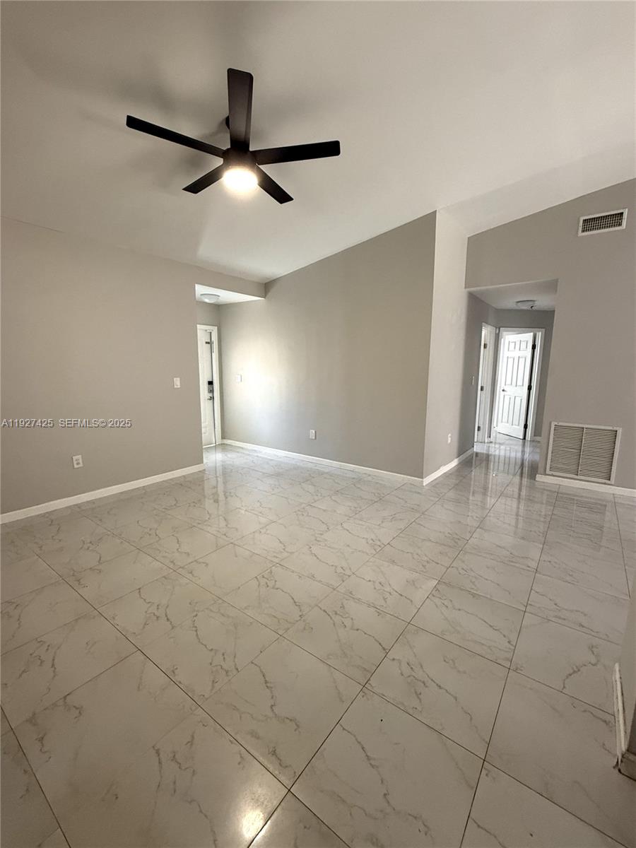 14731 N Beckley Sq Davie, FL 33325